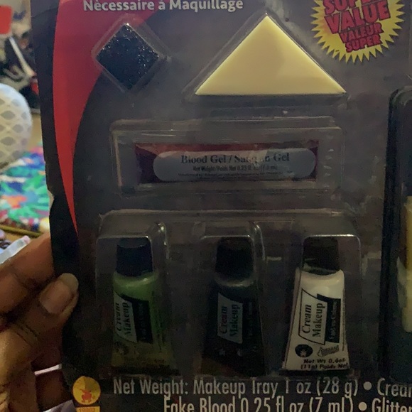 Halloween Makeup Set - Picture 3 of 3